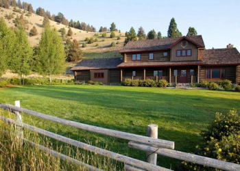 How interesting it is to decorate a ranch in Texas