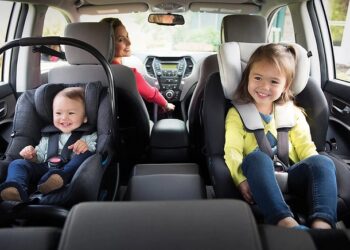С какого возраста детское автокресло не нужно: мнение экспертов