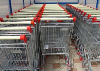 Огромный ассортимент различных товаров в b2b-маркетплейсе