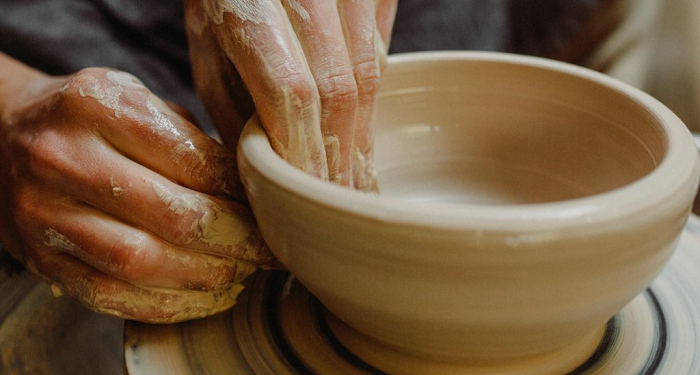 Advantages and opportunities for learning pottery