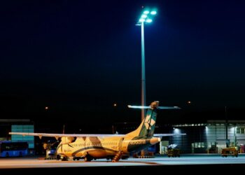 Як організувати надійне освітлення для аеродромів: основні правила