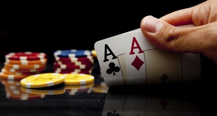 텍사스 홀덤: 가장 인기 있는 도박 카드 게임 중 하나