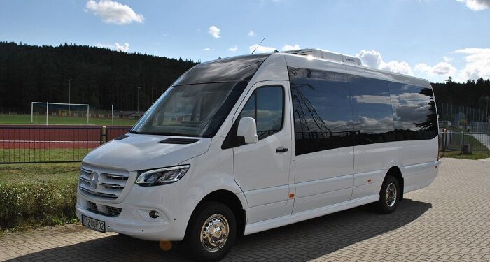 Переваги перевезення пасажирів до Польщі на комфортних мікроавтобусах ВІП-класу