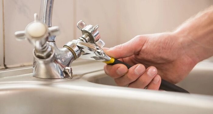 Что делать, если капает кран: причины и решение без вызова сантехника